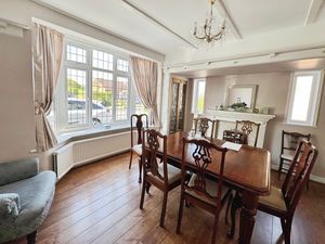 Dining room- click for photo gallery